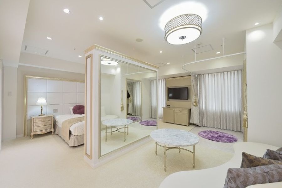 新潟初の「泊まれるブライズルーム」で、新郎新婦の特別なひとときを演出