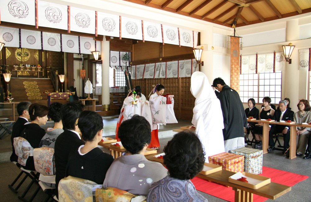 坐摩神社