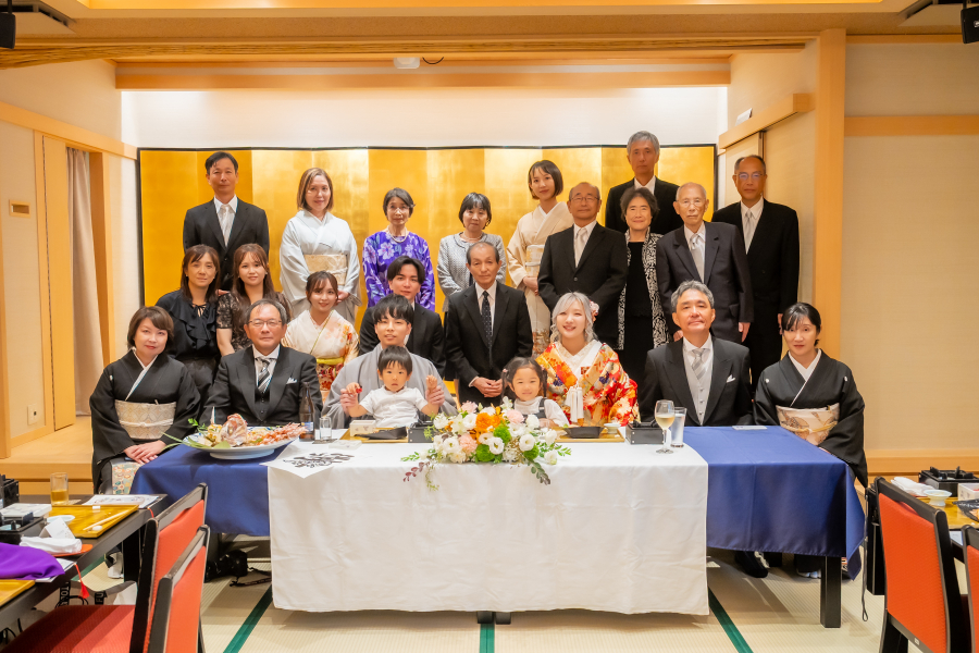 料亭、ホテル、レストラン等での会食までプロデュースさせていただきます