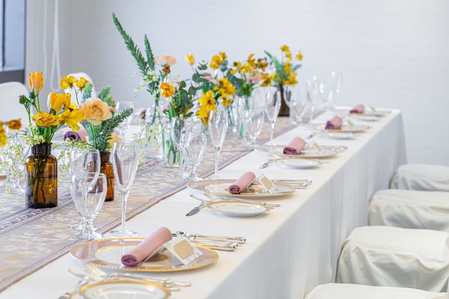 人数やスタイルに合わせて選べる多彩な会食会場