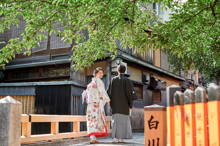 祇園白川”巽橋”の目の前。京都観光地でのロケーション撮影にもアクセス抜群の好立地。