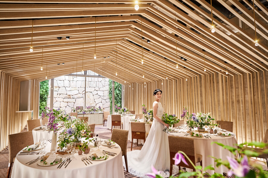 専用食事会場は、少人数家族婚にぴったりの大きさ。