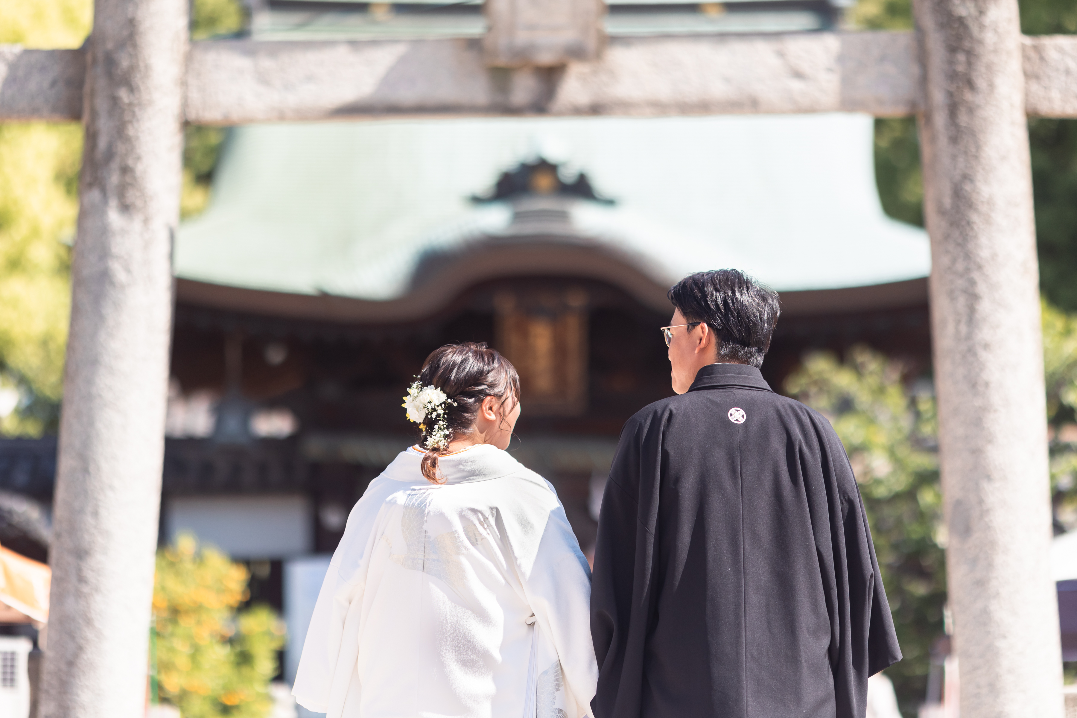 三津の港町に佇む神社ならではの穏やかな空気感。歴史と自然に包まれた、あたたかみのある挙式が叶います。