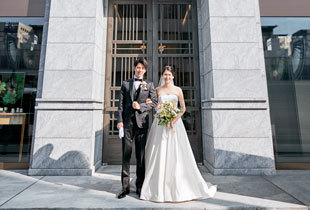 ■便利な市街地アクセス/岡山電軌「県庁通り」電停から徒歩約2分、周辺にホテルもあり遠方からお越しの方も安心