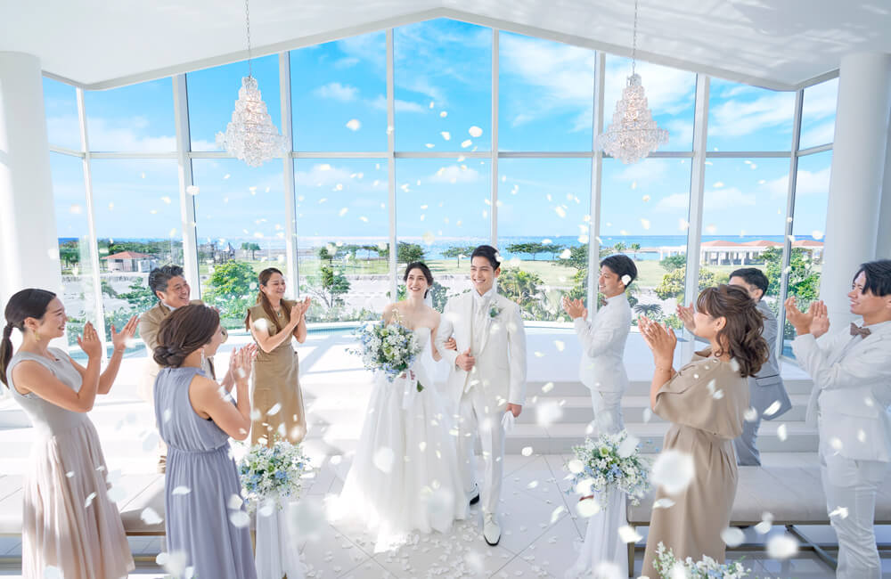 小さな結婚式 沖縄サザンビーチチャペル（シーシェルブルー）
