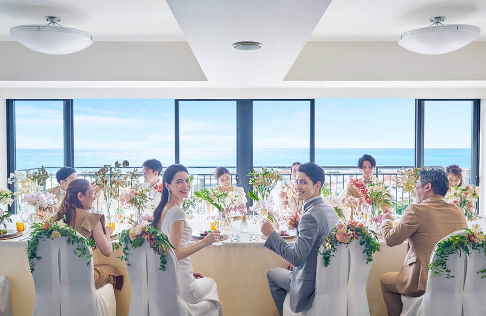 小さな結婚式 沖縄サザンビーチチャペル（シーシェルブルー）