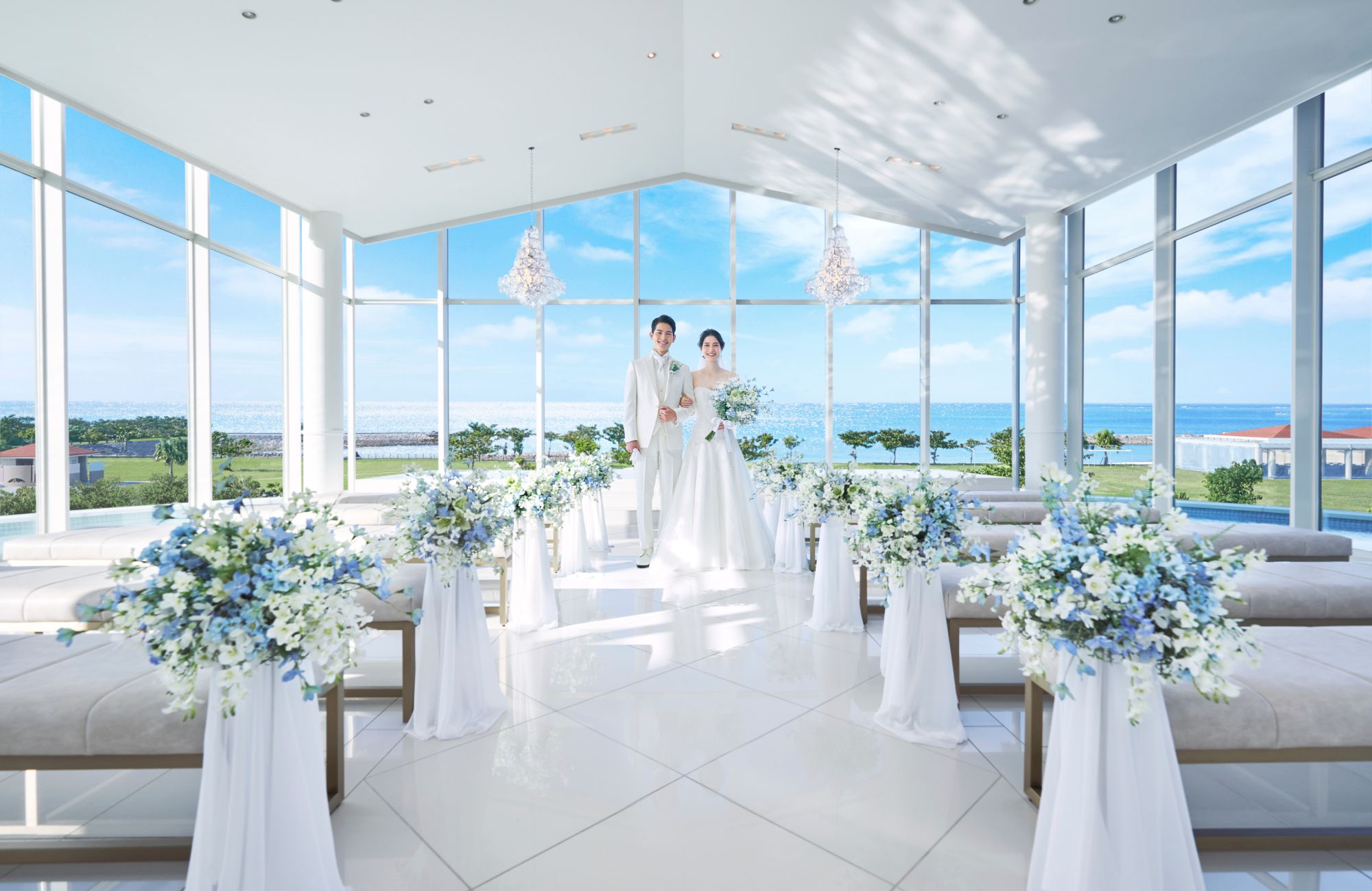 小さな結婚式 沖縄サザンビーチチャペル（シーシェルブルー）