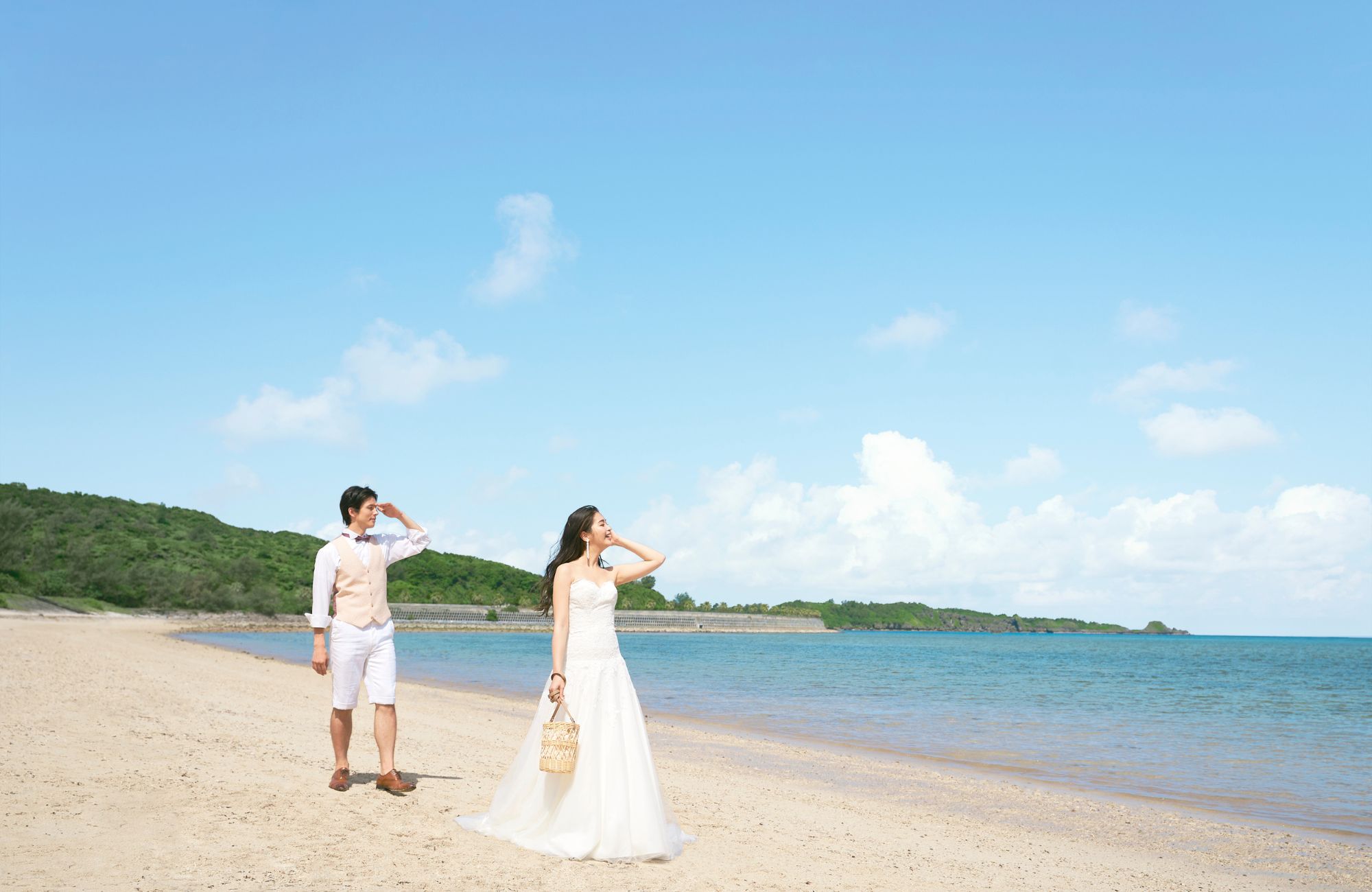 小さな結婚式 沖縄イル・ド・レ チャペル（ブルーインフィニティー）