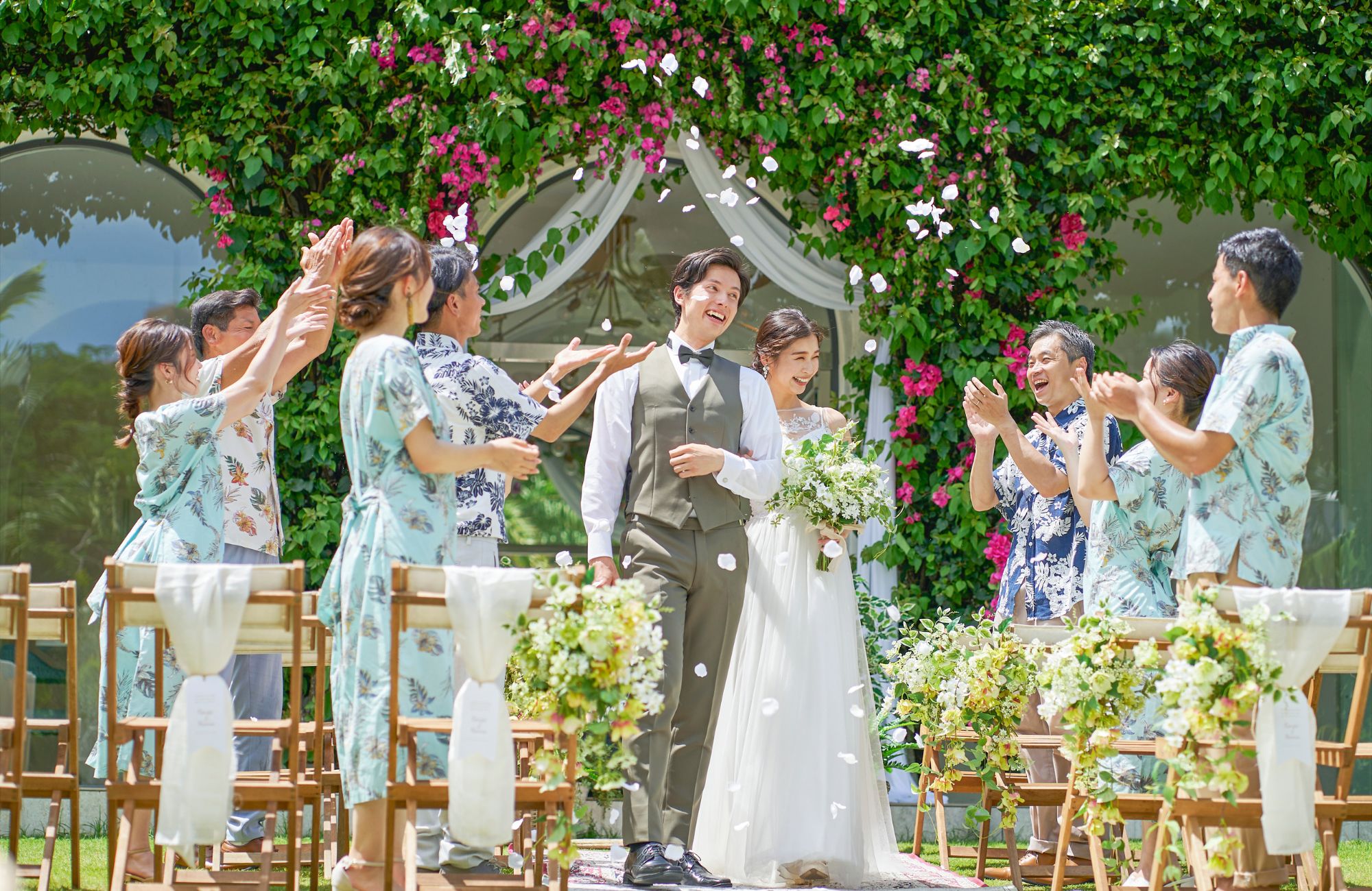 小さな結婚式 沖縄イル・ド・レ チャペル（ブルーインフィニティー）