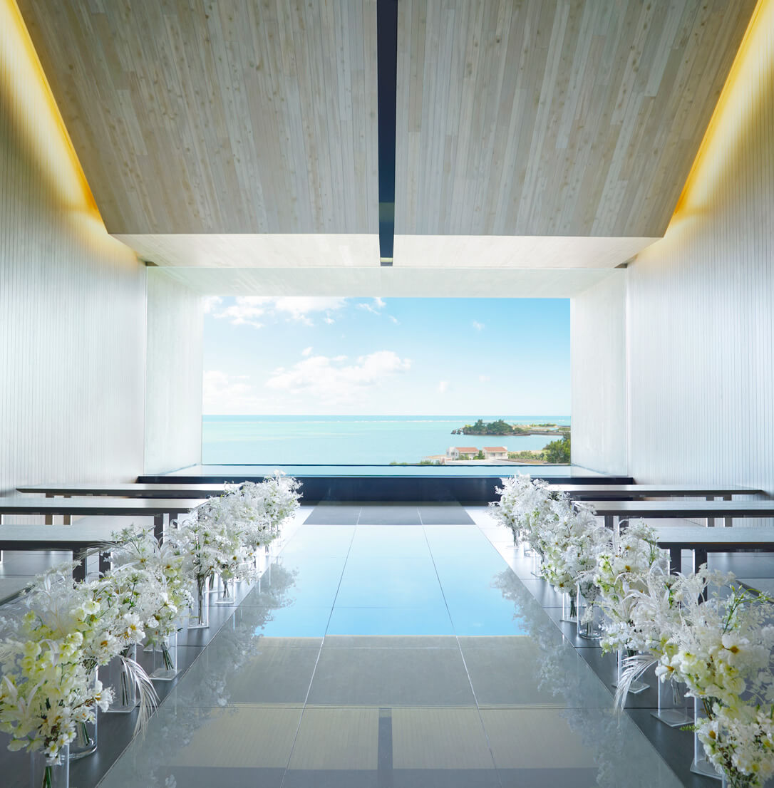 小さな結婚式 沖縄イル・ド・レ チャペル（ブルーインフィニティー）