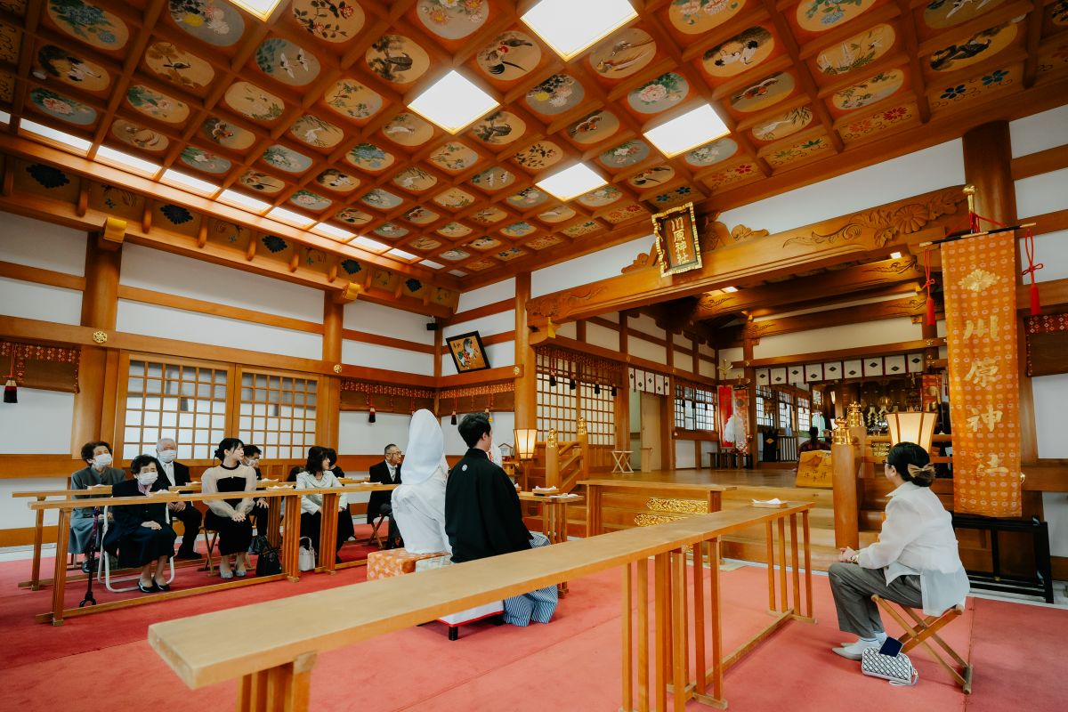 川原神社