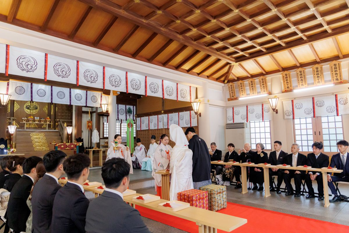 坐摩神社