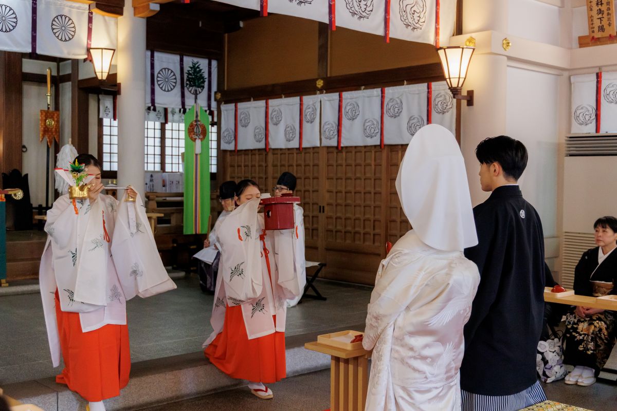 坐摩神社