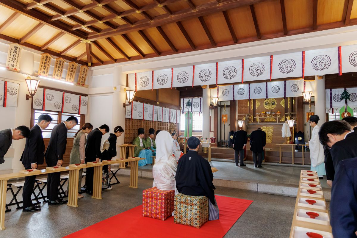 坐摩神社