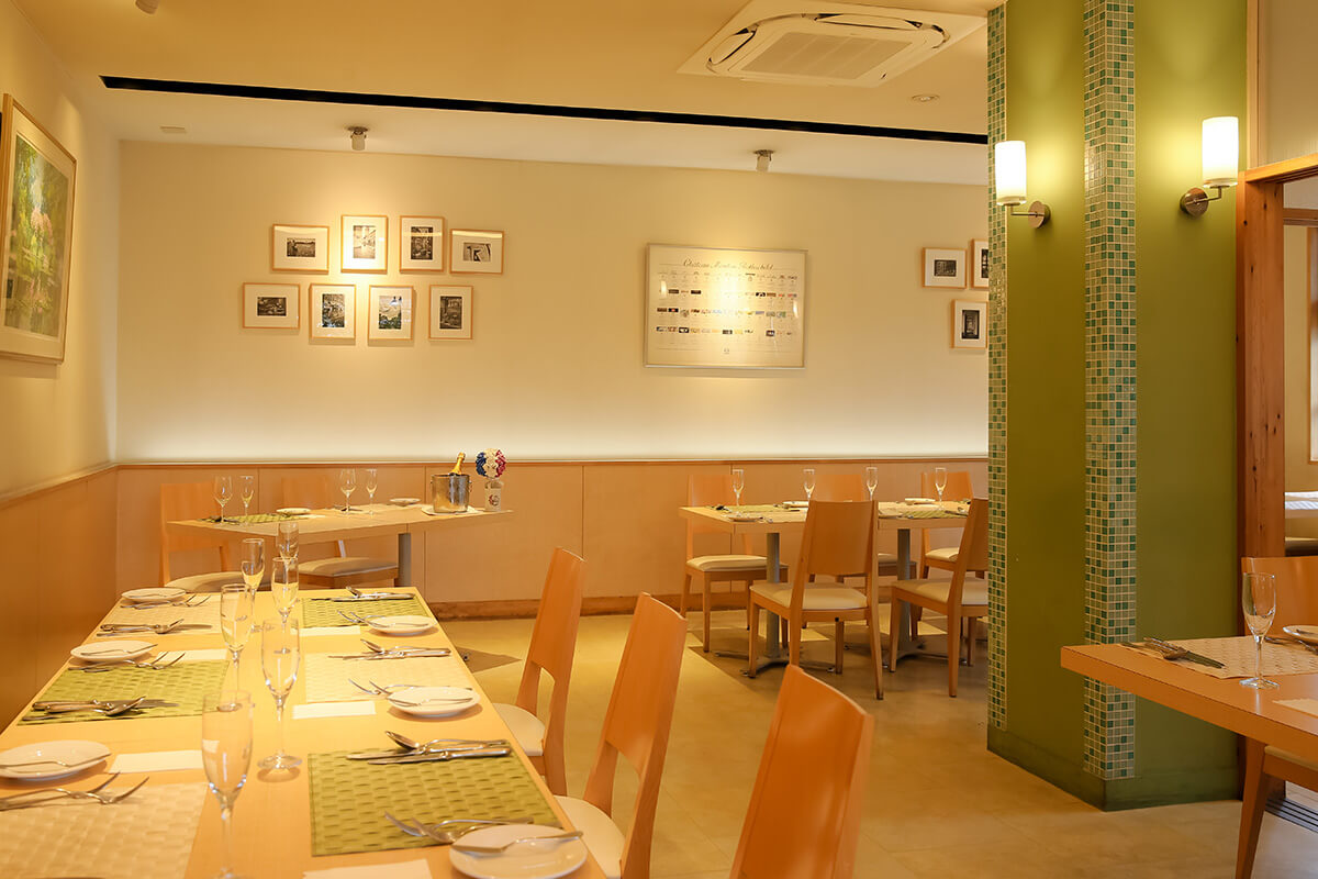 レストラン全体