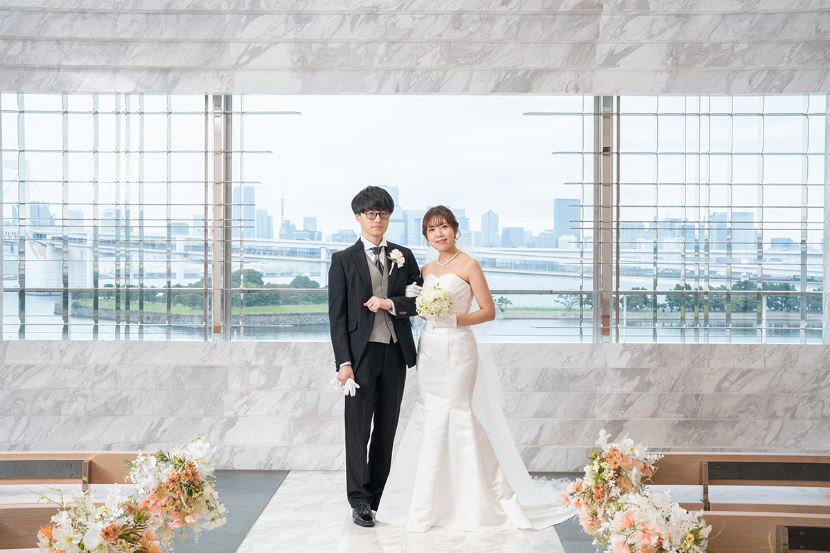 海が望めるチャペルフォトウェディング