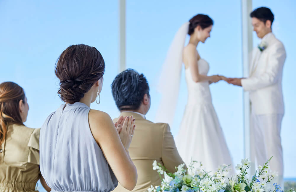 小さな結婚式 沖縄サザンビーチチャペル(シーシェルブルー)