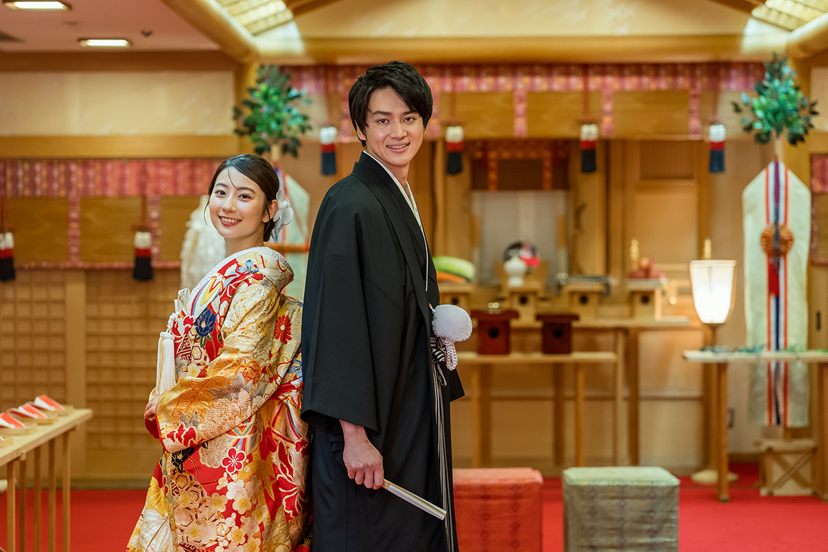 神殿で和装フォトウェディングも