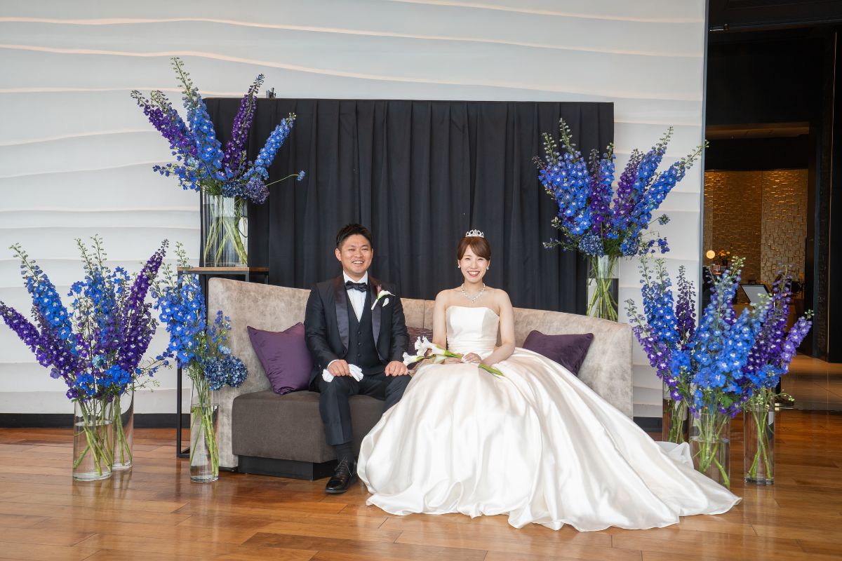 フォトスポットでの新郎新婦