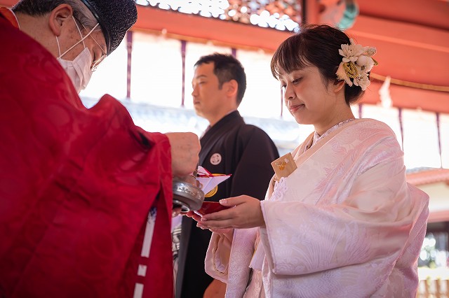 伊佐爾波神社　三々九度