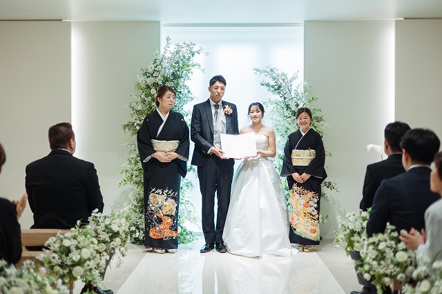小さな結婚式松山店　結婚証明書披露