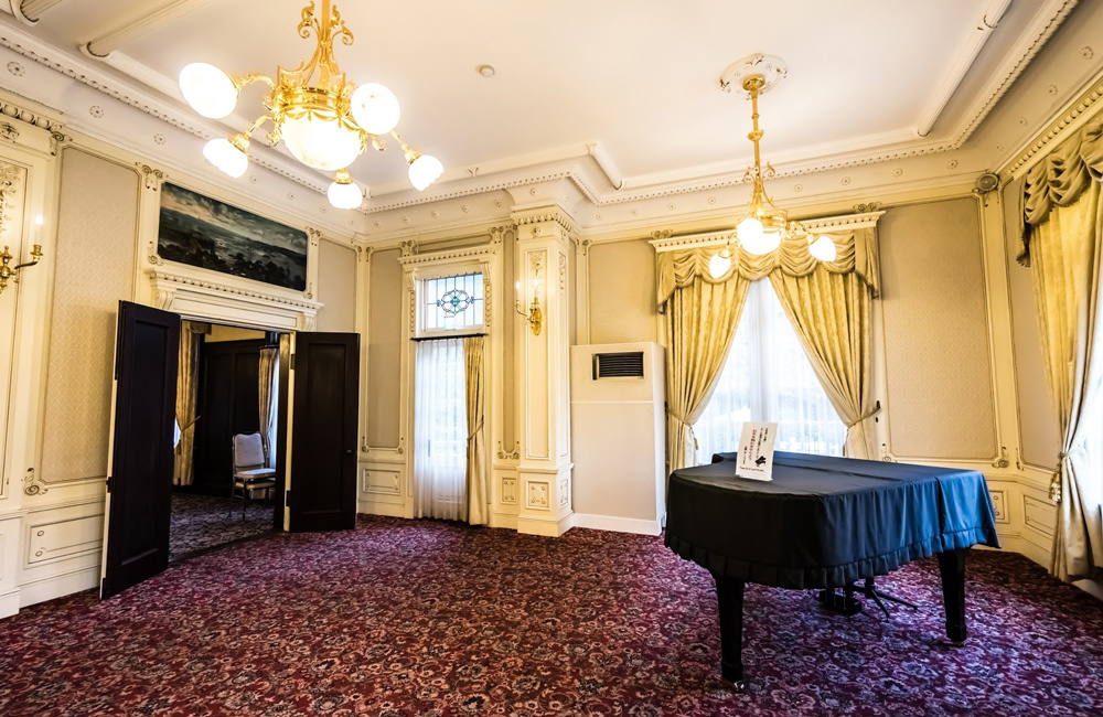 萬翠荘（ばんすいそう）