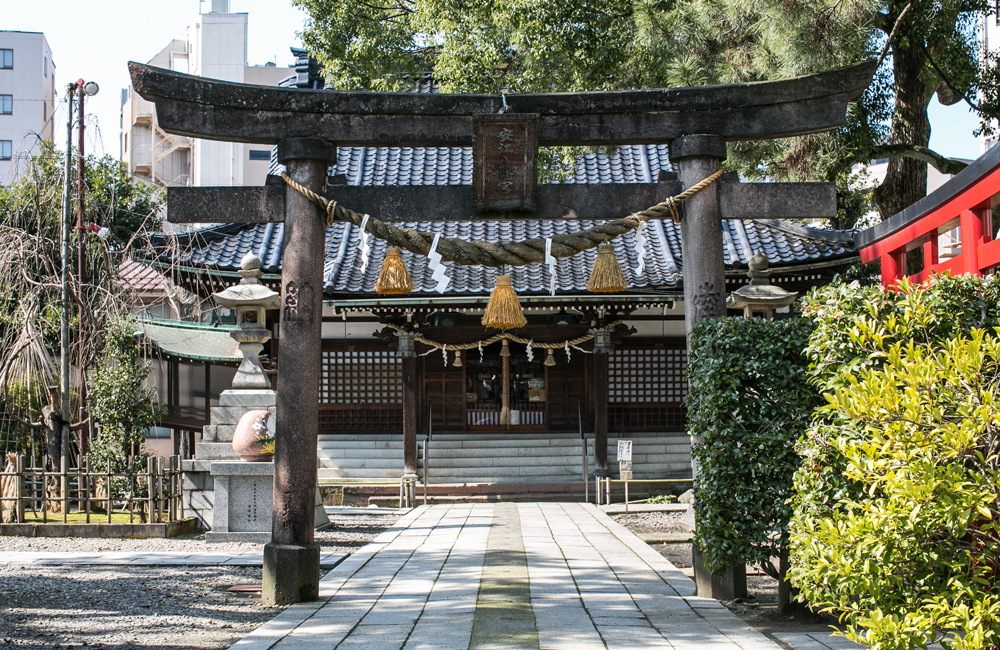 安江八幡宮 金沢水天宮