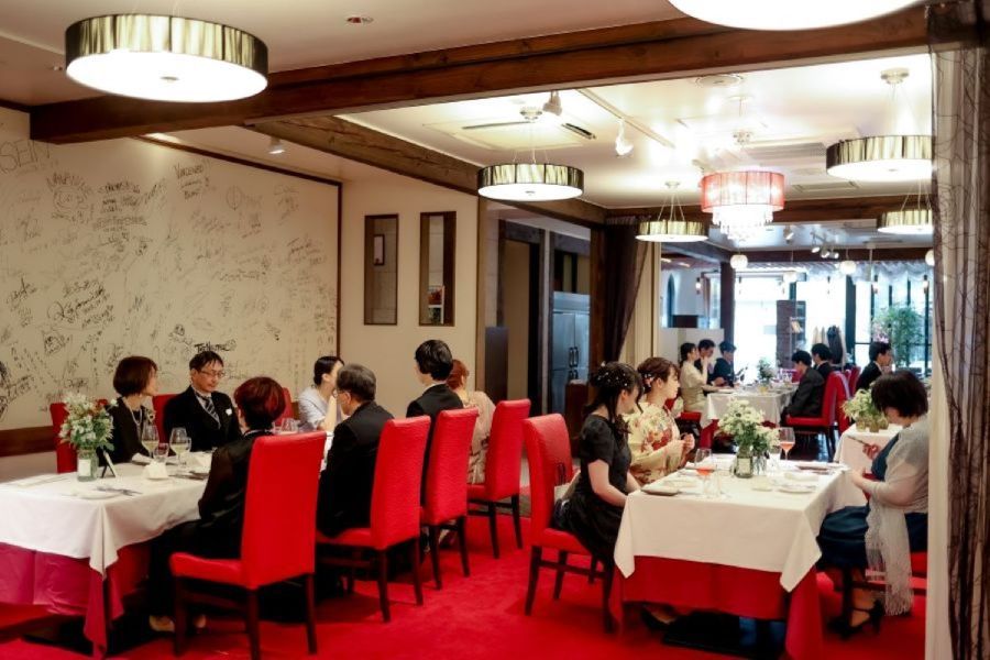 挙式＋20名会食