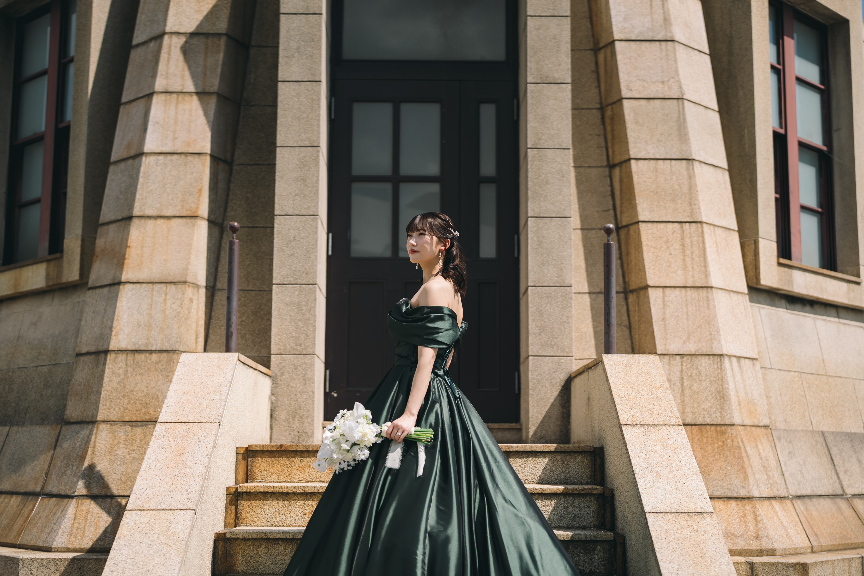 挙式+会食30名様+衣装ランクアップフリー