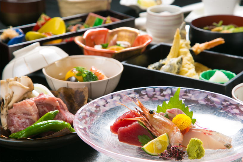 川原神社の結婚式＋料理旅館わたなべ会食6名様