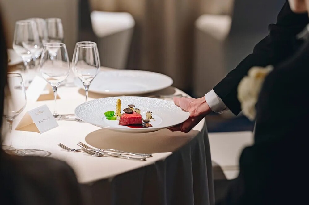 【フォトウエディング＋大阪ステーションホテル】フルコース会食プラン