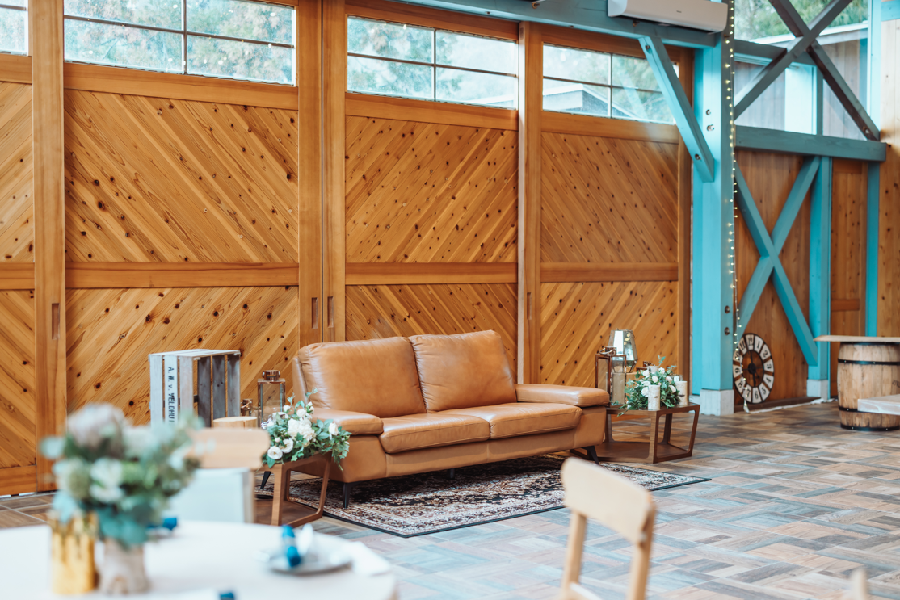 ■森に囲まれたリゾートで過ごすような贅沢空間、型にはまった「披露宴」ではなく自由なスタイルが叶う場所