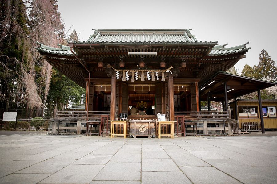 国指定重要文化財に囲まれた“格式高い神前式”