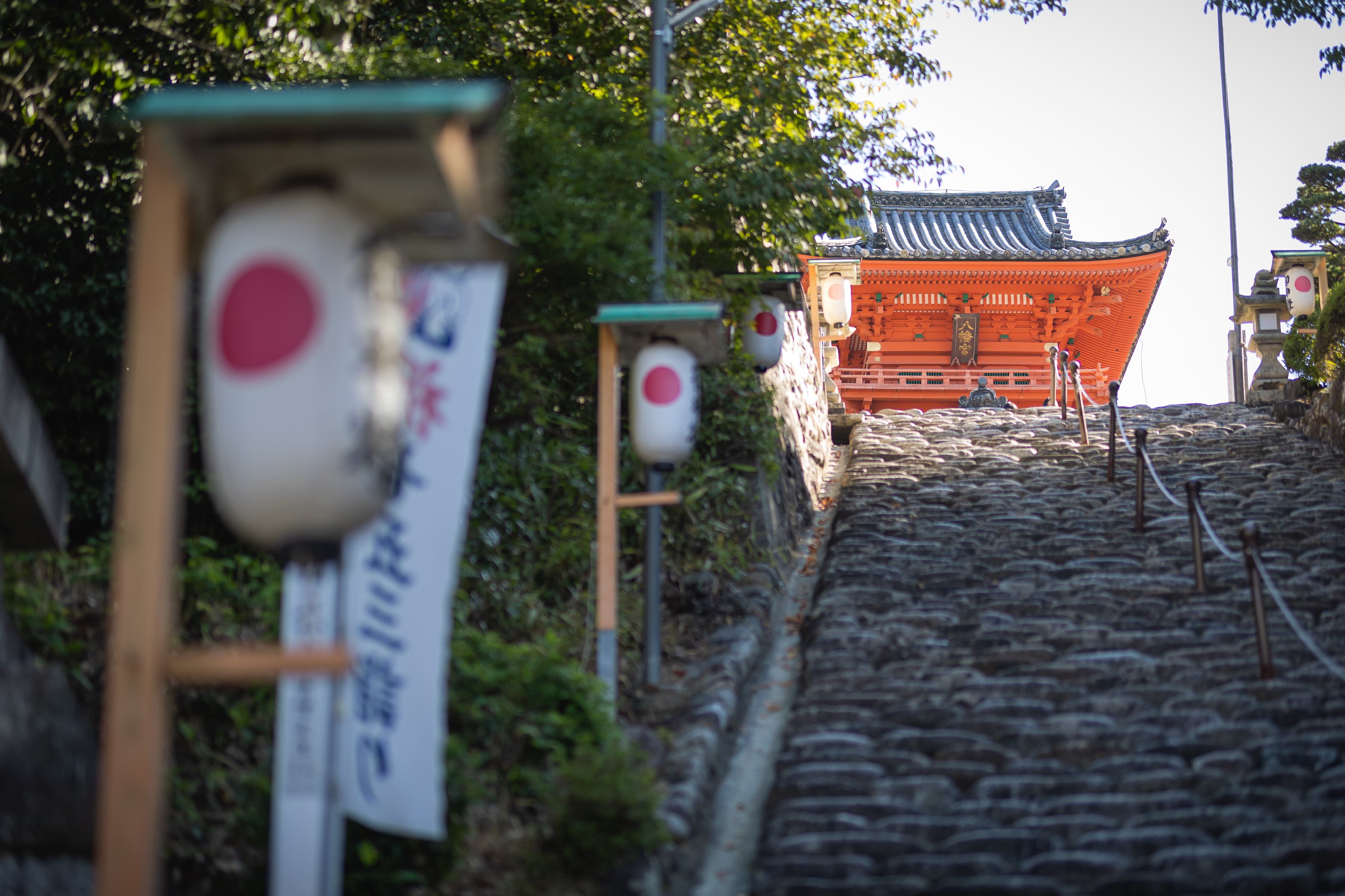 伊佐爾波神社から約10分。和婚との組み合わせも人気！