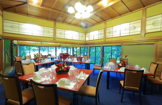 温泉付き“泊まりがけの祝宴”が叶う贅沢さ