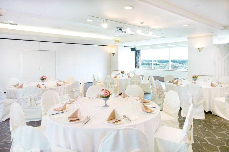 少人数〜大人数まで対応！自由度の高いパーティ会場