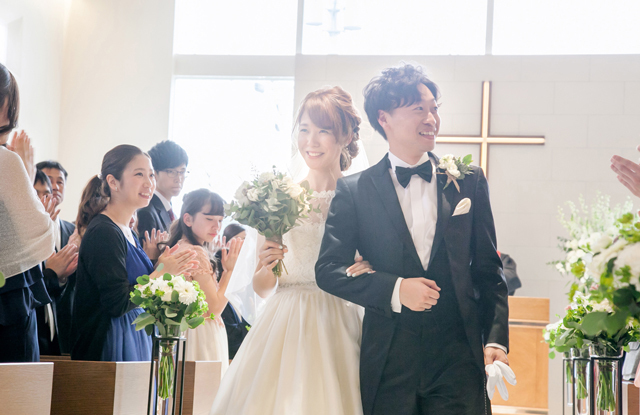 UOSHINのチャペルは独立型で、白を基調とした清楚な雰囲気。