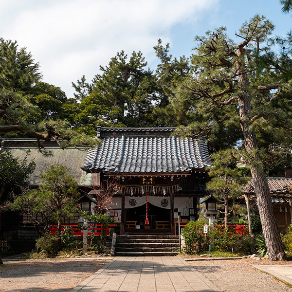 寄居諏訪神社