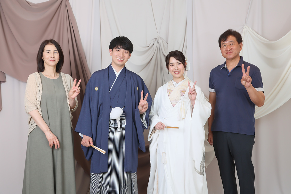 大切な家族やゲストと一緒にフォトウェディング