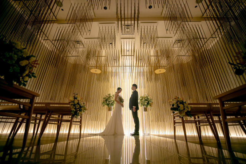 結婚式もできるチャペルで、まるで本番さながらのお写真から、 カジュアルでアットホームな写真まで、自由に撮影可能。