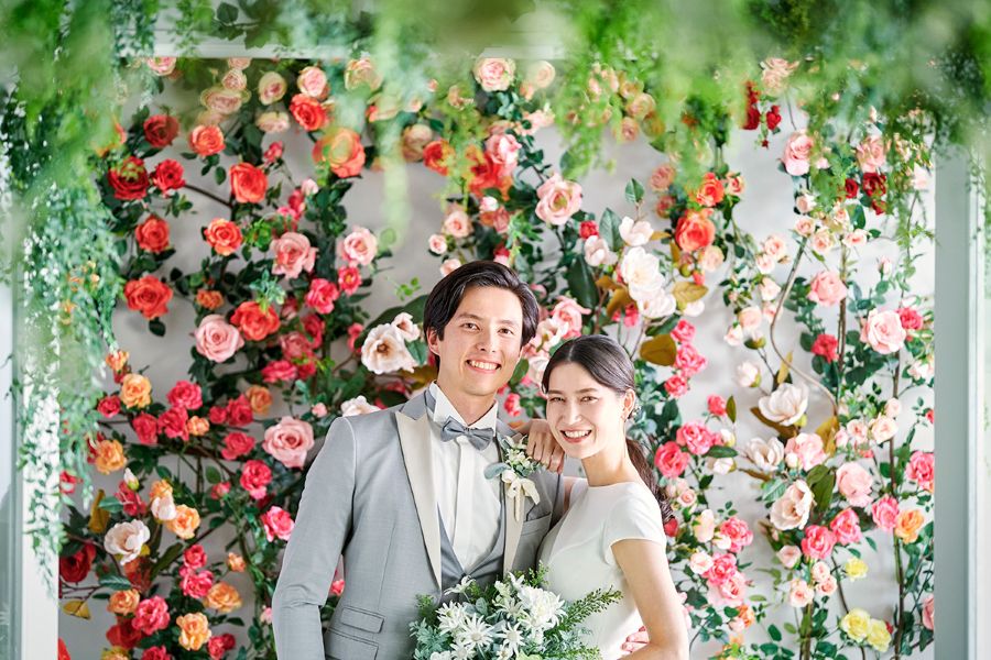 選べる２つの会場。お花をあしらったスタジオもございます