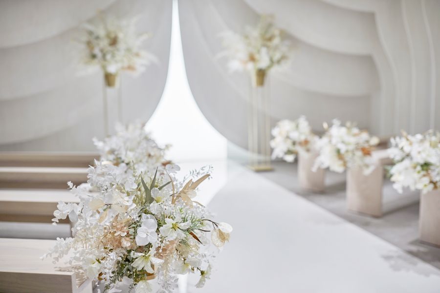 【一番人気はチャペル撮影！】　和装撮影はもちろんバリエーション豊富なスタジオ完備！幅広いシーンで多彩な撮影が可能です(ご家族様やペットちゃんとの撮影も可能)