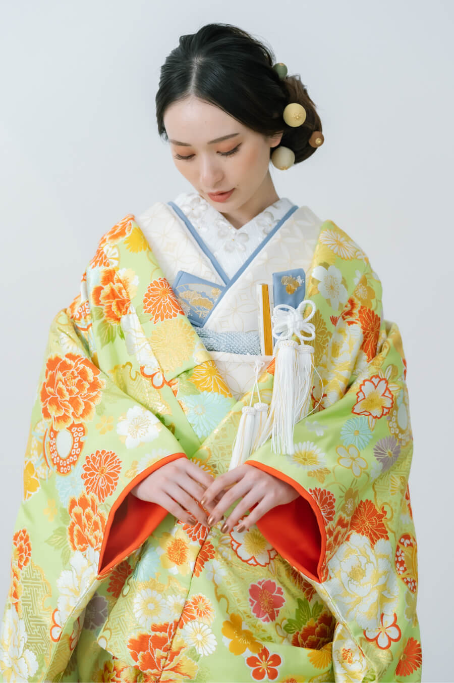 春秋雪輪鼓(色打掛)