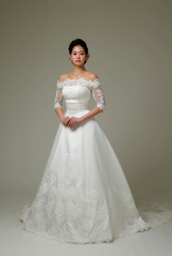 ウェディングドレスのご紹介～｜【公式】小さな結婚式