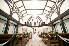 大人なムード漂うおふたりの軽井沢リゾートウエディング！