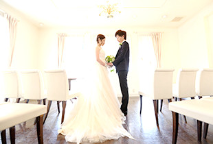 メグ Megu 公式 小さな結婚式