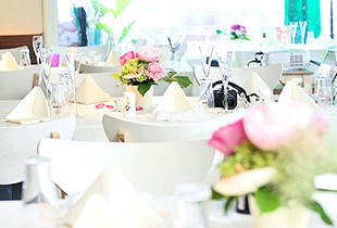 ヨルイチ Yoruichi 公式 小さな結婚式