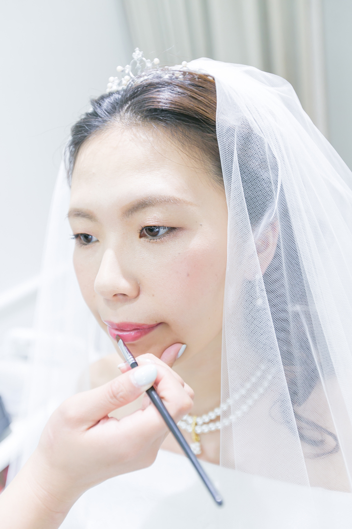 女性らしく華やかなサイドヘア